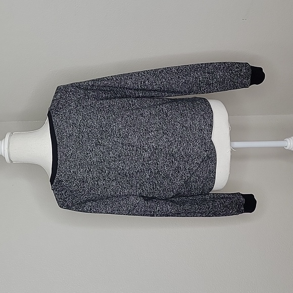 Fabletics Black White Marled Overlap Trim Sweatershirt - Picture 4 of 9